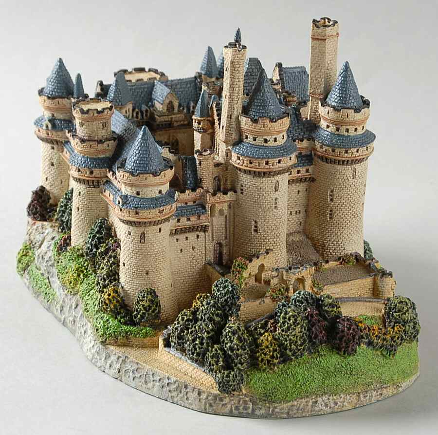 Enchanted Castles Of Europe Pierrefonds Castle - No Box by Danbury Mint-1