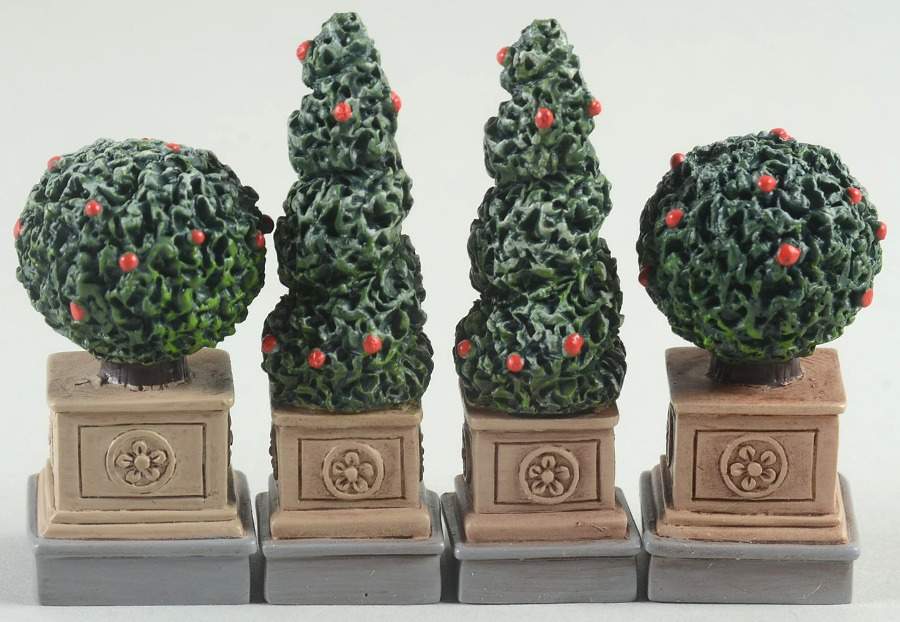 General Village Accessories Classic Christmas Shrubbery - No Box by Department 56-1