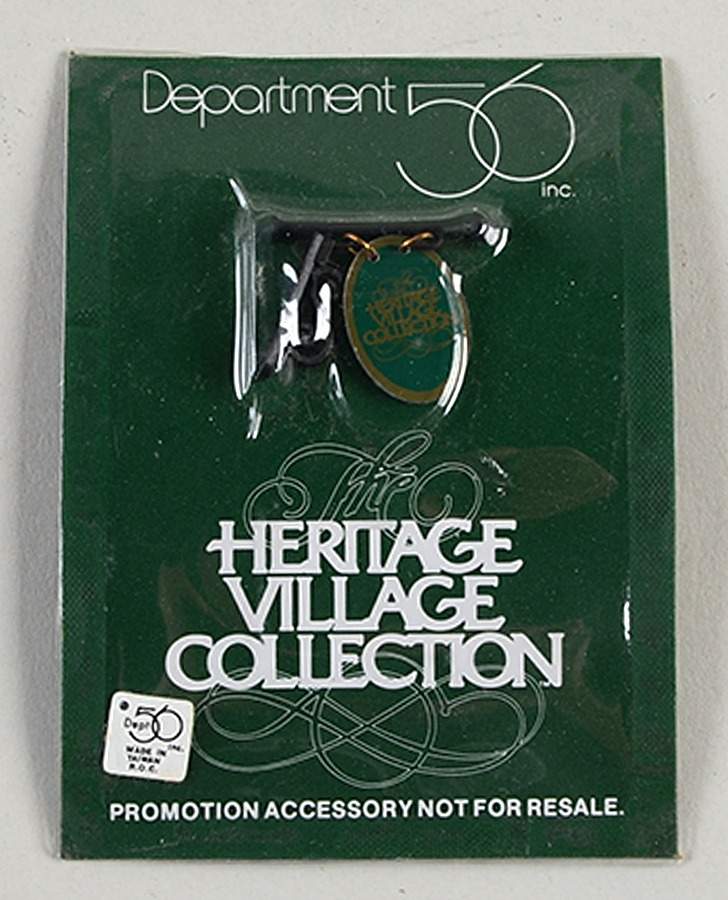 General Village Accessories Heritage Village Banner - With Box Bx715 by Department 56-1