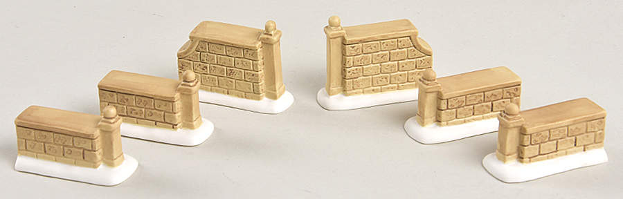 General Village Accessories Tudor Gardens Wall Set - With Box Bx756 by Department 56-1