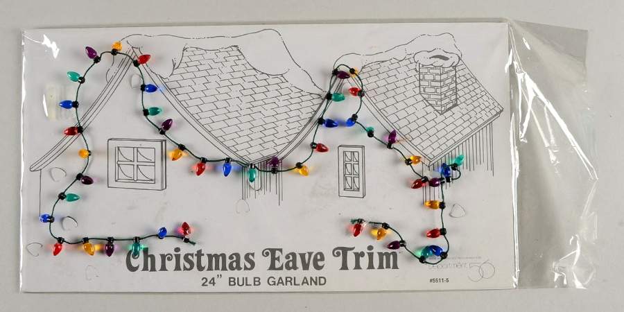 General Village Accessories Christmas Eve Trim - With Box by Department 56-1