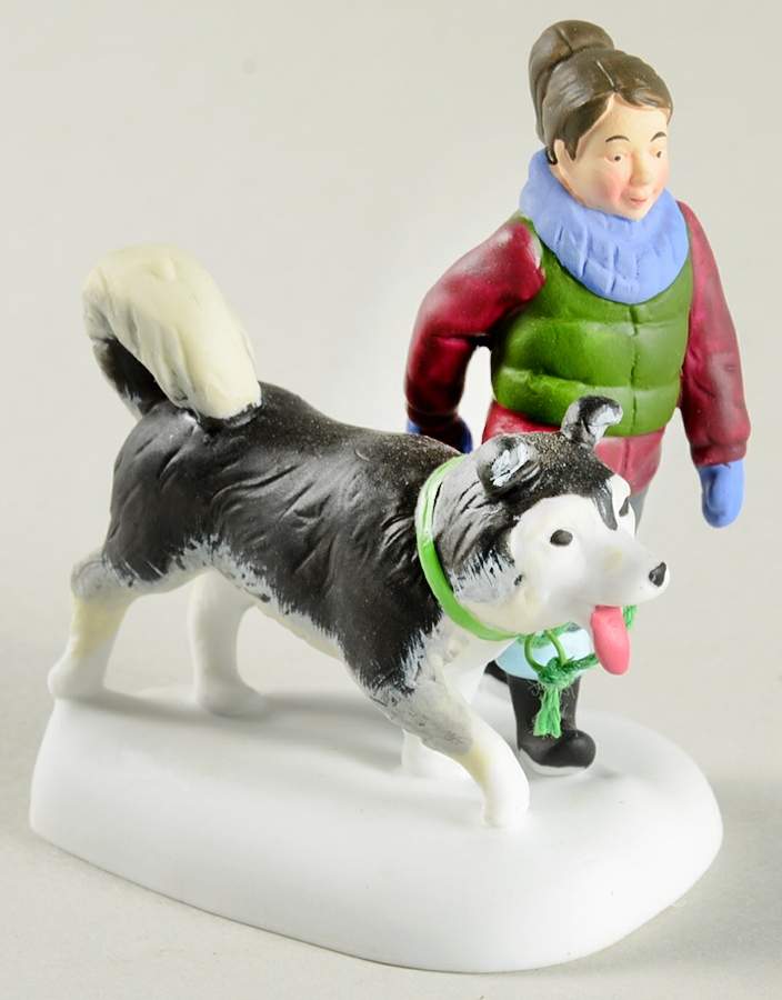 General Village Accessories Holiday Dog Walk - With Box Bx780 by Department 56-1
