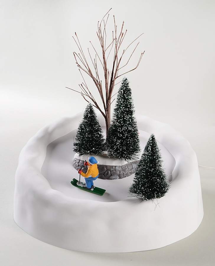 General Animated Accessories White Pines Ski Run - Boxed by Department 56-1