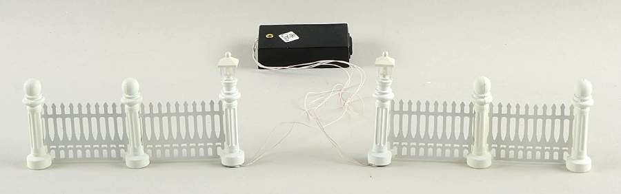 General Village Accessories Lamp Post Fence-White - No Box by Department 56-1