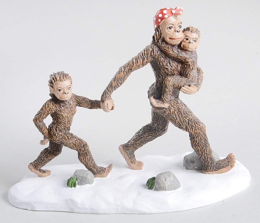 General Village Accessories Village Sasquatch Family - With Box Bx822 by Department 56-1