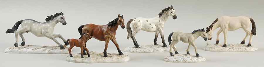 General Village Accessories Thoroughbreds Horses-Set Of 5 - Boxed by Department 56-1