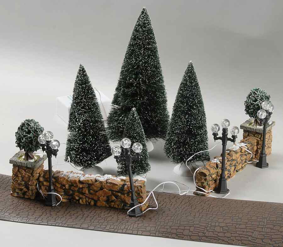 General Village Accessories City Landscape Set - Boxed by Department 56-1