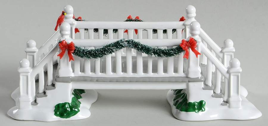 General Village Accessories Picket Lane Footbridge - Nb699, No Box by Department 56-1