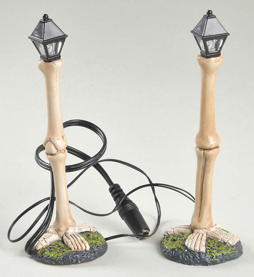 Snow Village Halloween Femur Bone Street Lights - With Box Bx642 by Department 56-1