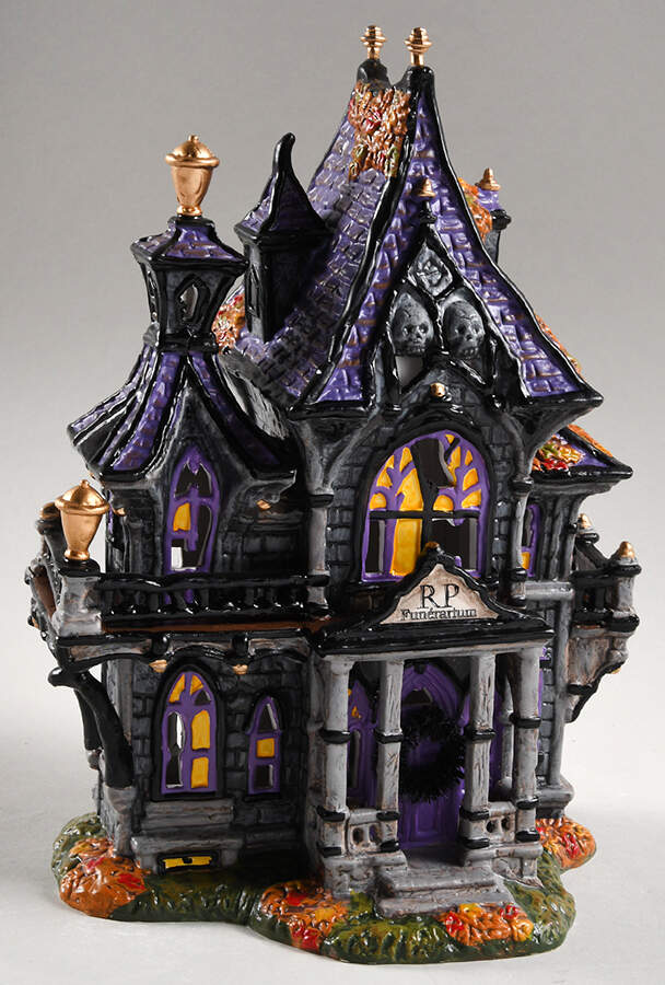 Snow Village Halloween Puckett's Funerarium - With Box Bx761 by Department 56-1