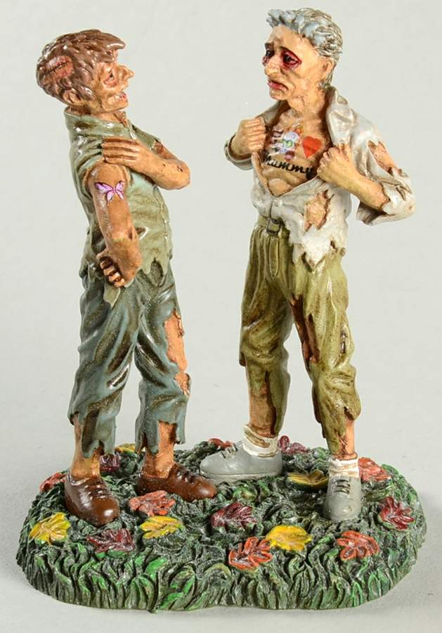 Snow Village Halloween Ink Scare - No Box by Department 56-1