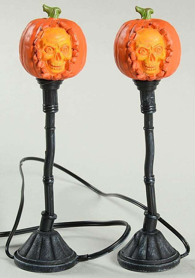 Snow Village Halloween Evil Pumpkin Lampposts - Bx384 With Box by Department 56-1