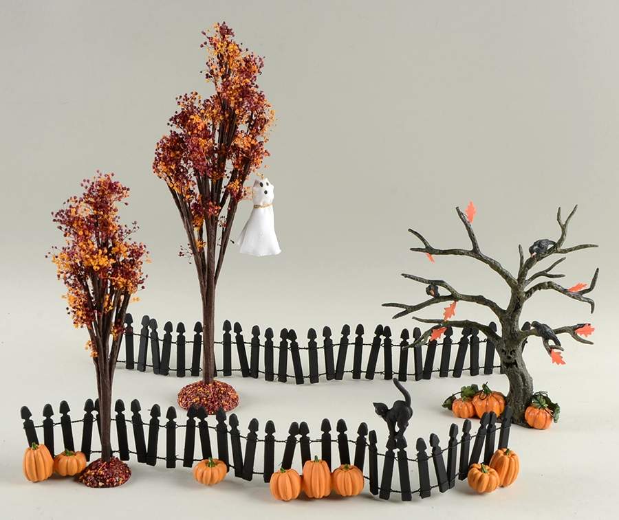 Snow Village Halloween Autumn/Halloween Landscape - With Box by Department 56-1