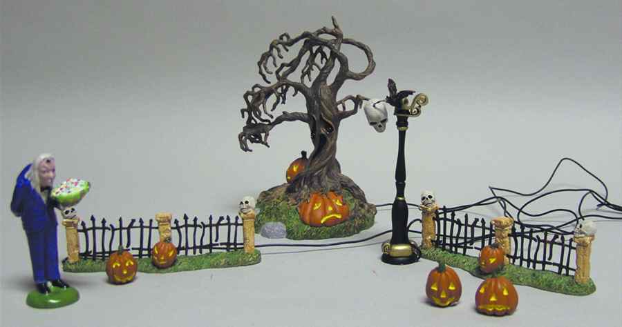Snow Village Halloween Gravely Landscape-Set Of 8 - Boxed by Department 56-1