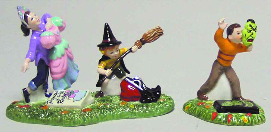 Snow Village Halloween Can't Wait For Halloween - Boxed by Department 56-1