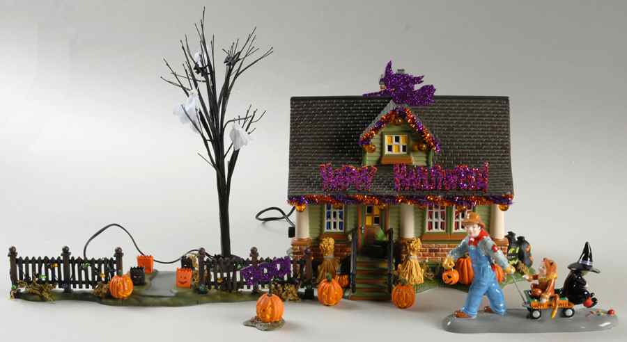 Snow Village Halloween 1031 Trick Or Treat Dr-Set Of 8 - Boxed by Department 56-1
