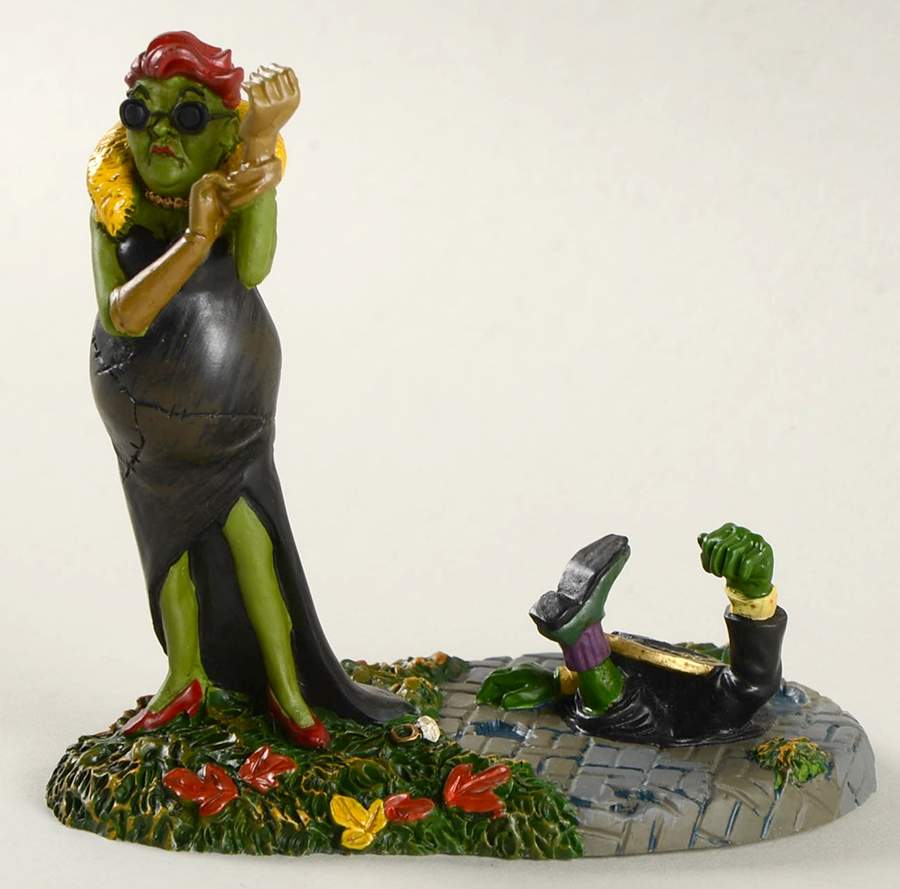 Snow Village Halloween Black Widow Striks Again - Boxed by Department 56-1