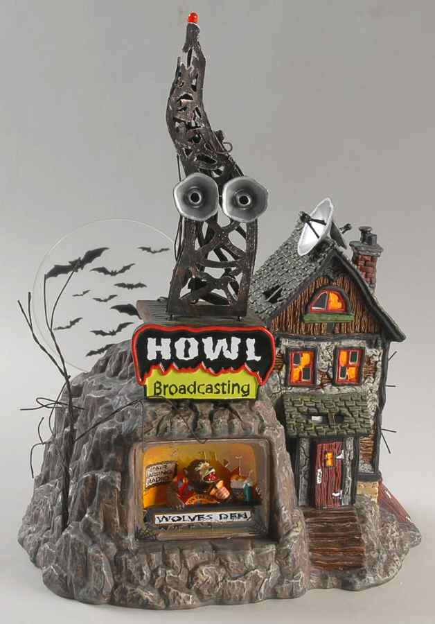 Snow Village Halloween Howl Radio - No Box by Department 56-1