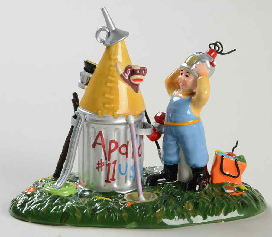 Snow Village Halloween Let's Go To The Moon - Boxed by Department 56-1