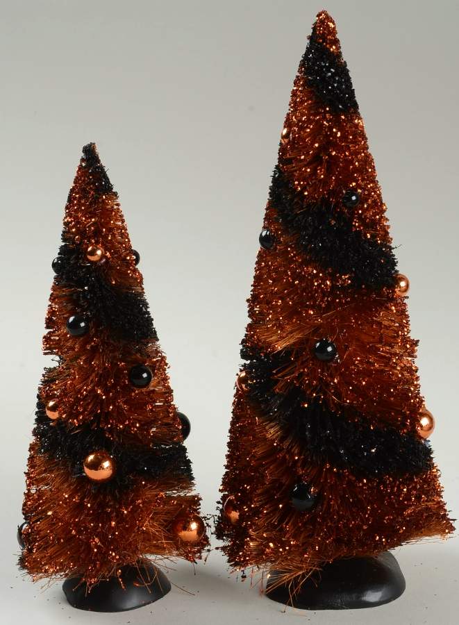 Snow Village Halloween Halloween Sisals - With Box Bx394 by Department 56-1