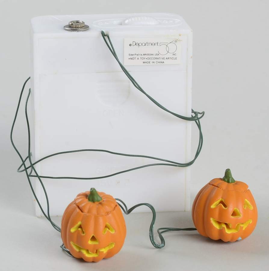 Snow Village Halloween Jack-O Lanterns - Boxed by Department 56-1