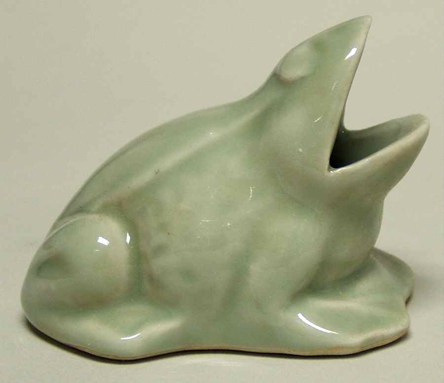 Celadon Giftware Frog Ash Tray - No Box by Dynasty Gallery-1