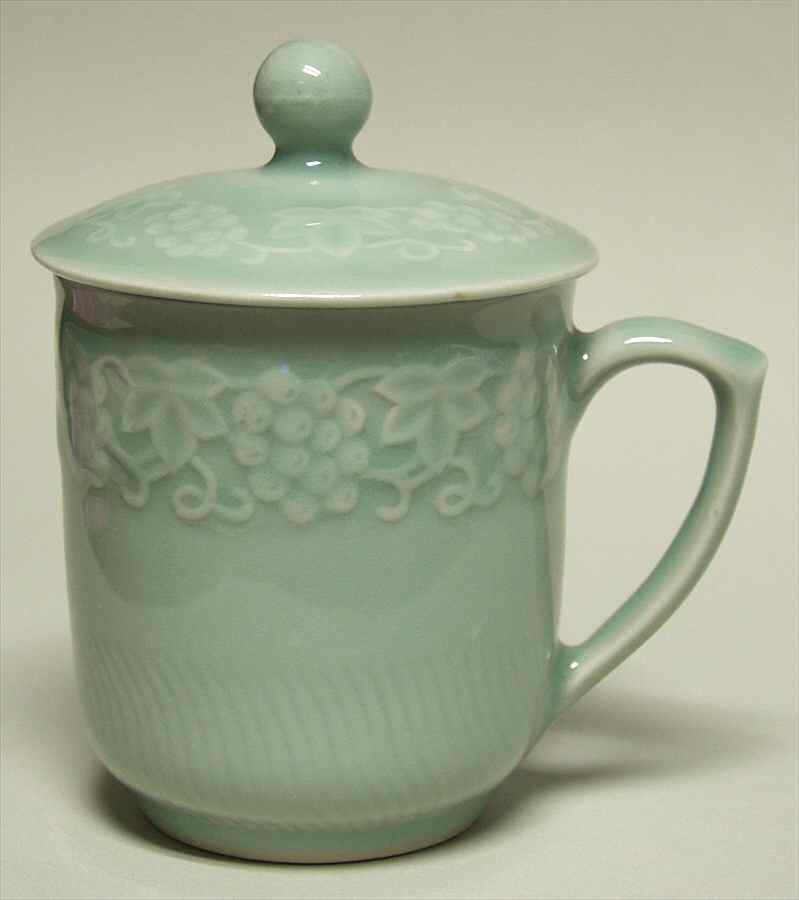 Celadon Giftware Grapevine Mug With Cover - No Box by Dynasty Gallery-1