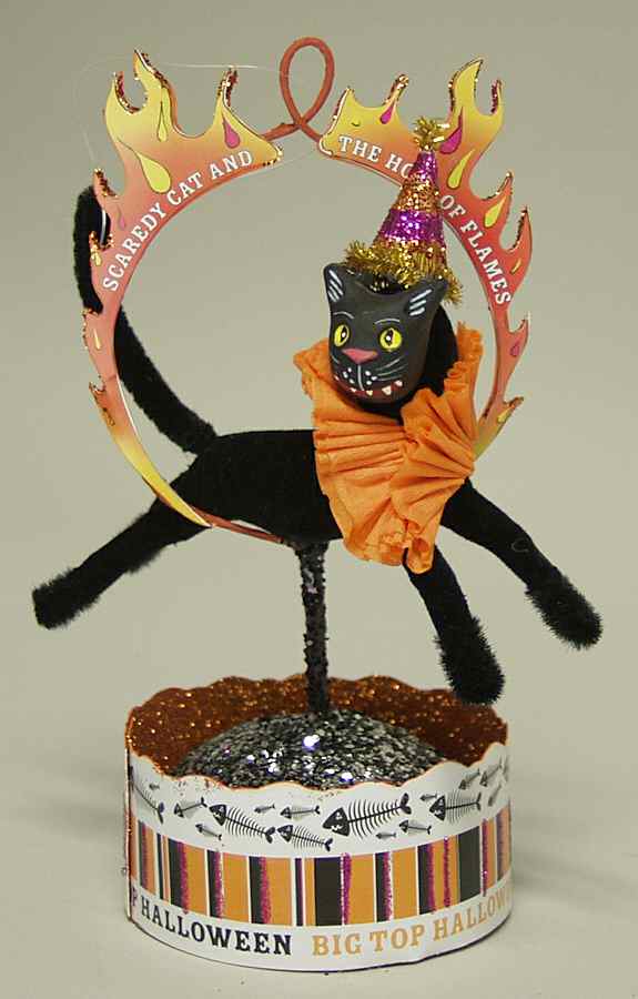 Glitterville Halloween Big Top Scaredy Cat & Hoop Of Flames - No Box by Department 56-1