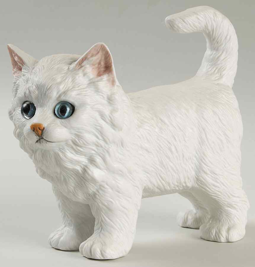 Danbury Mint Figurine Snowball - Boxed by Danbury Mint-1