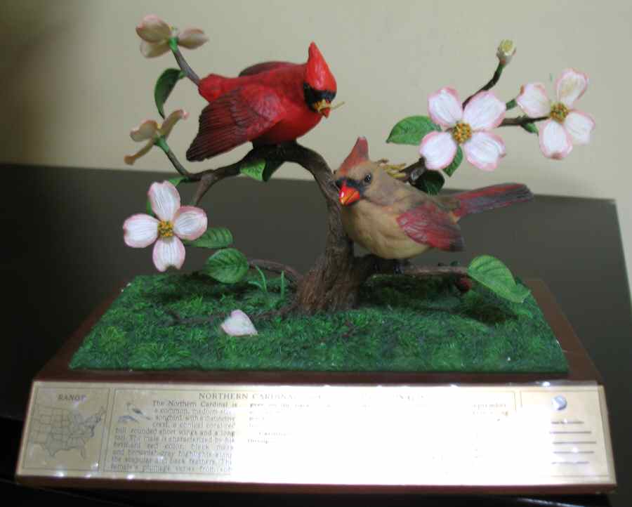 Danbury Mint Figurine North Cardinal-Musical - No Box by Danbury Mint-1