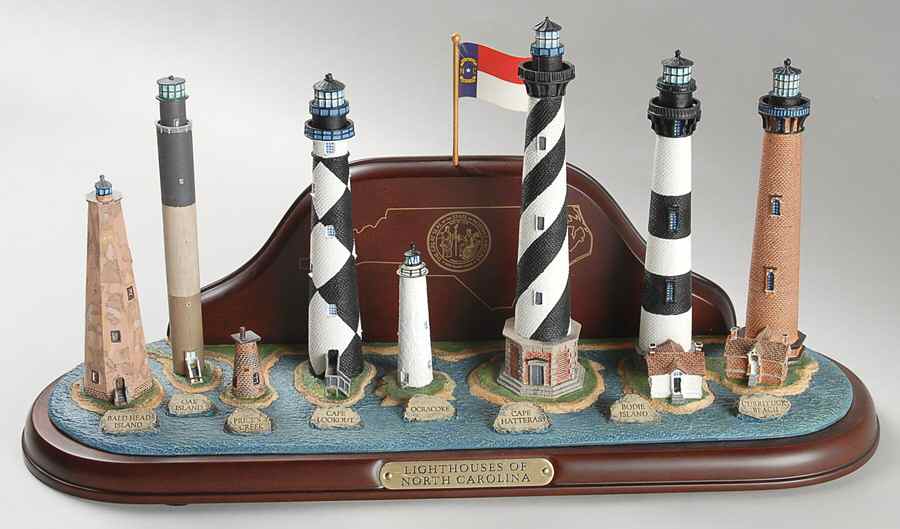 Danbury Mint Figurine Lighthouses Of North Carolina - Boxed by Danbury Mint-1