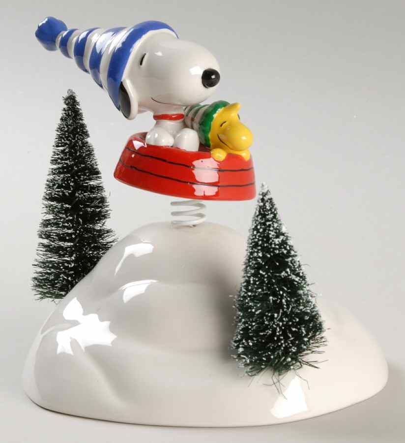 Peanuts Snoopy's Snow Bowl - Boxed by Department 56-1