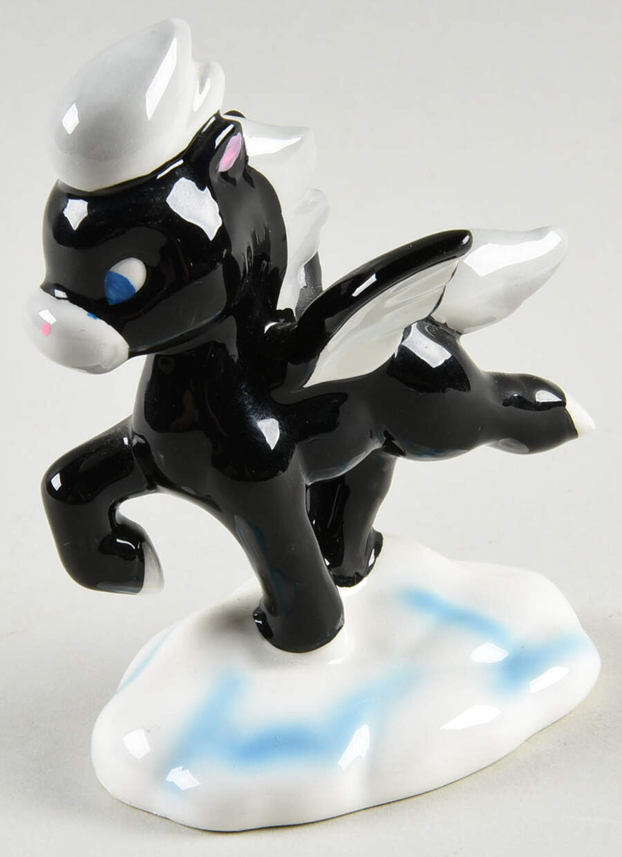 Disney Figurines Peter Pegasus - No Box by Disney-1