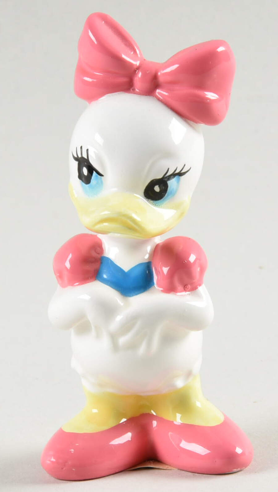 Disney Figurines Daisy-Hands Together - No Box by Disney-1