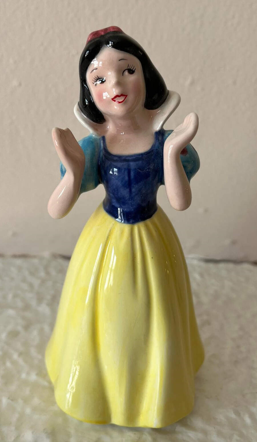 Disney Figurines Snow White - No Box by Disney-1