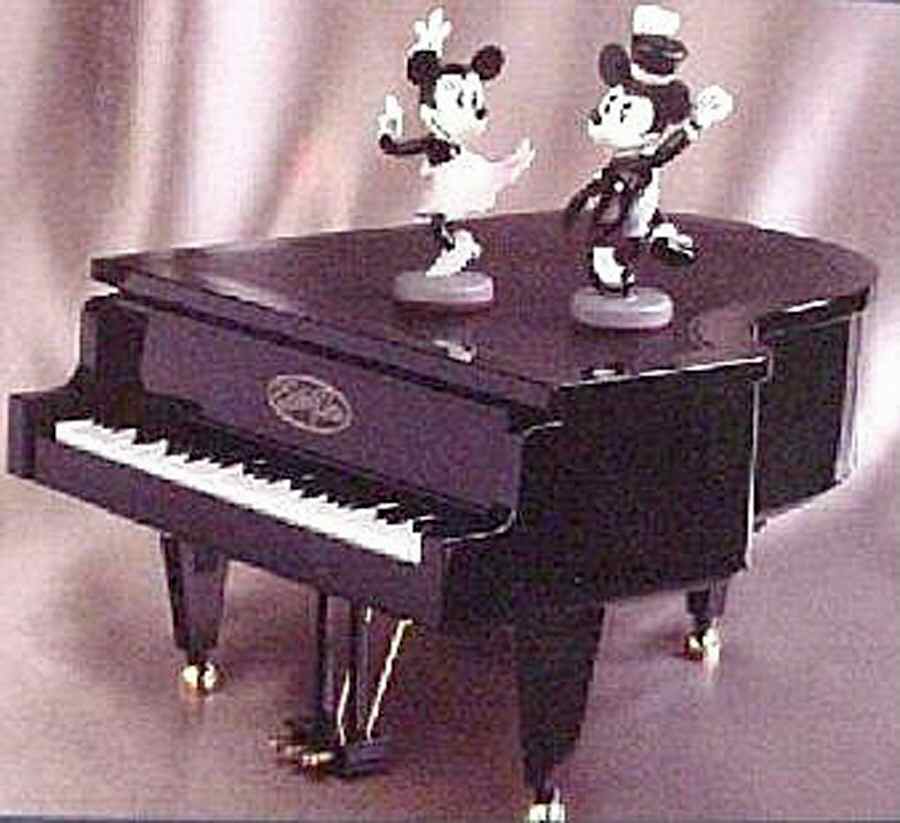 Disney Figurines Swing Time Musical Piano-Set Of 3 - No Box by Disney-1