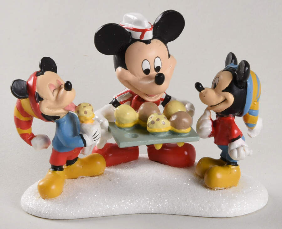 Mickey's Merry Christmas Village Mickey Serving Ice Cream - Boxed by Department 56-1