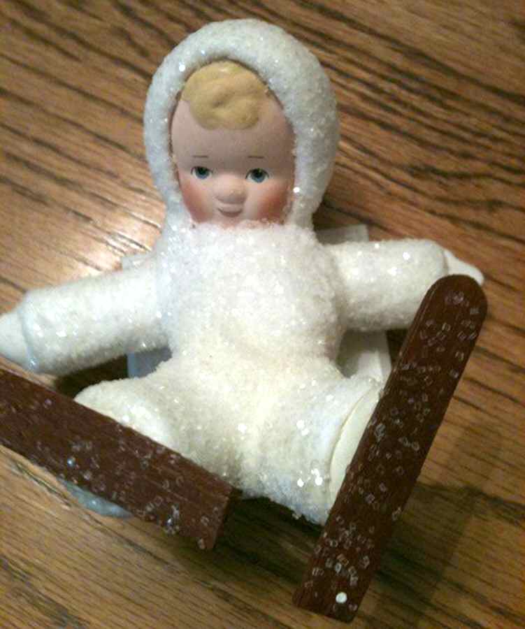 Snow Angels Angel Skater Sitting - Boxed by Department 56-1