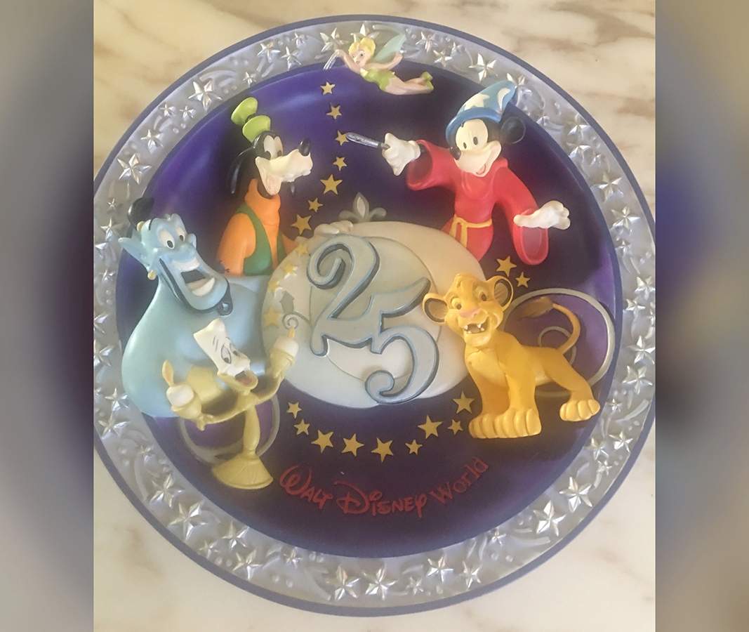 Walt Disney World A Magical Time In A Magical Place - Boxed by Disney-1