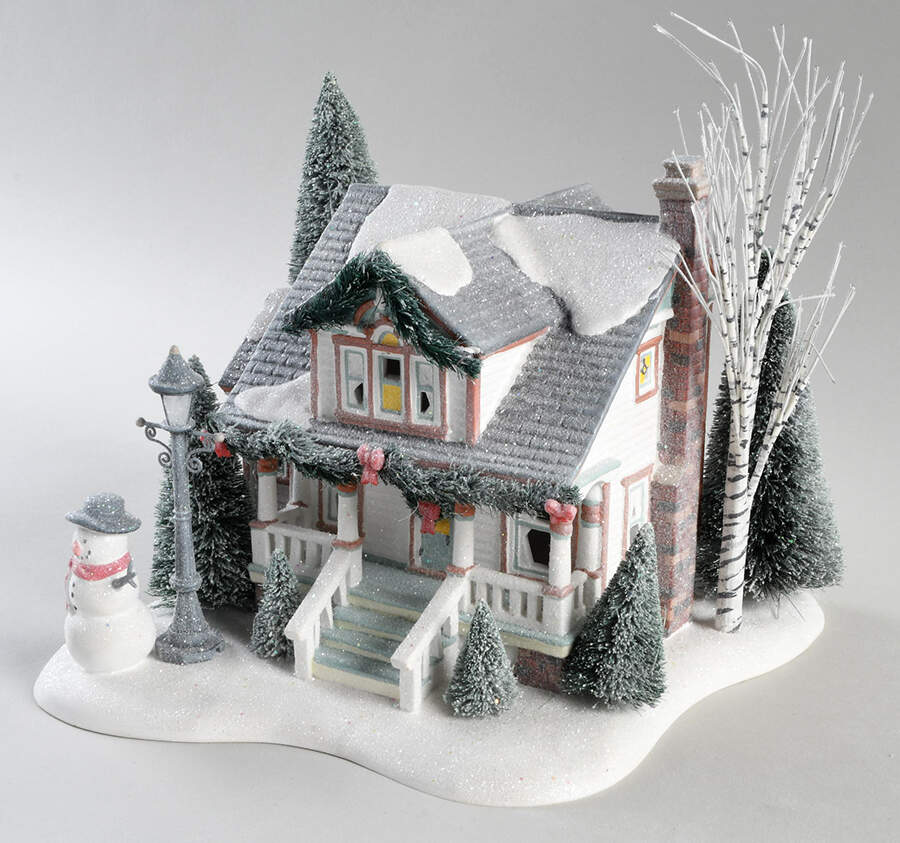 Winters Frost Cottagewood Bungalow - Boxed by Department 56-1