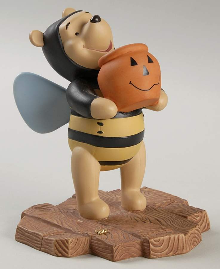 Pooh & Friends Halloween Tricks & Treats For Someone SW - No Box by Disney-1