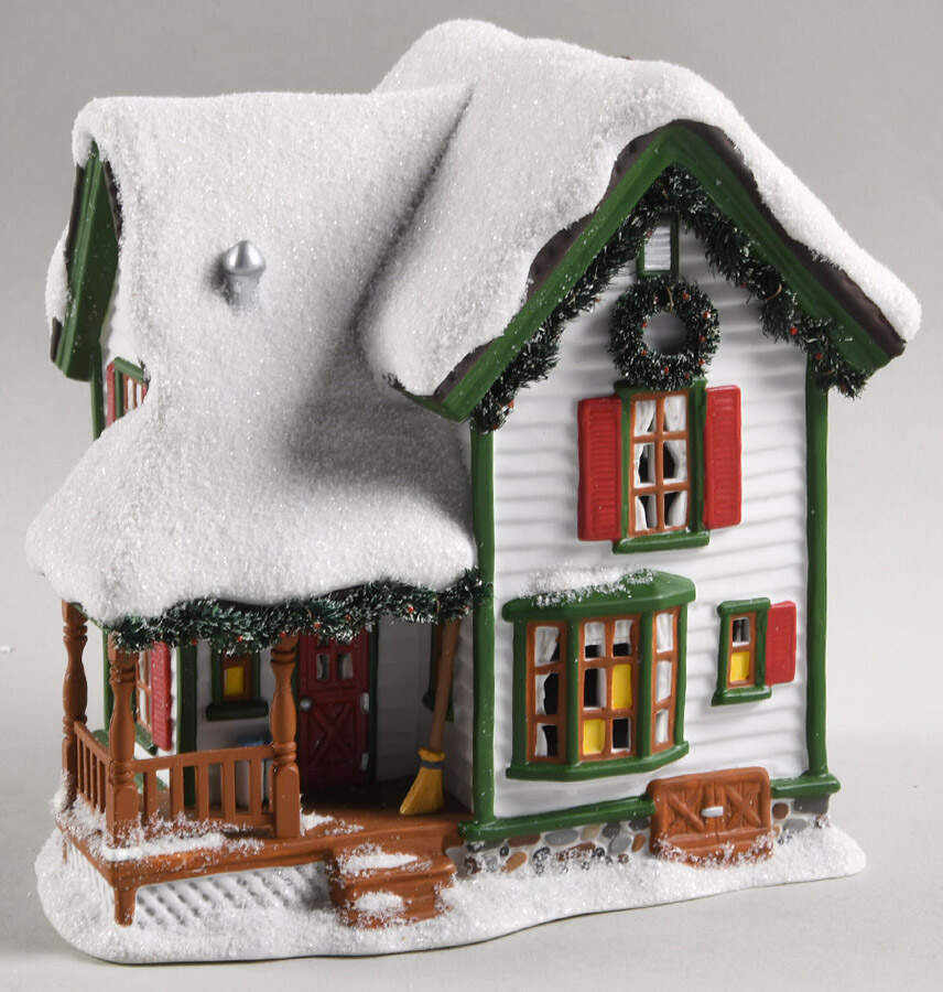 Pine Isles Timbers Family Farm House - Boxed by Department 56-1