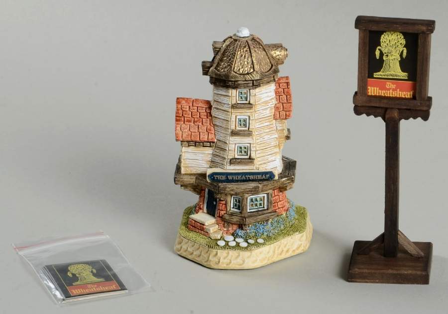 The Dinner Party Collection The Wheatsheaf - Boxed by David Winter-1