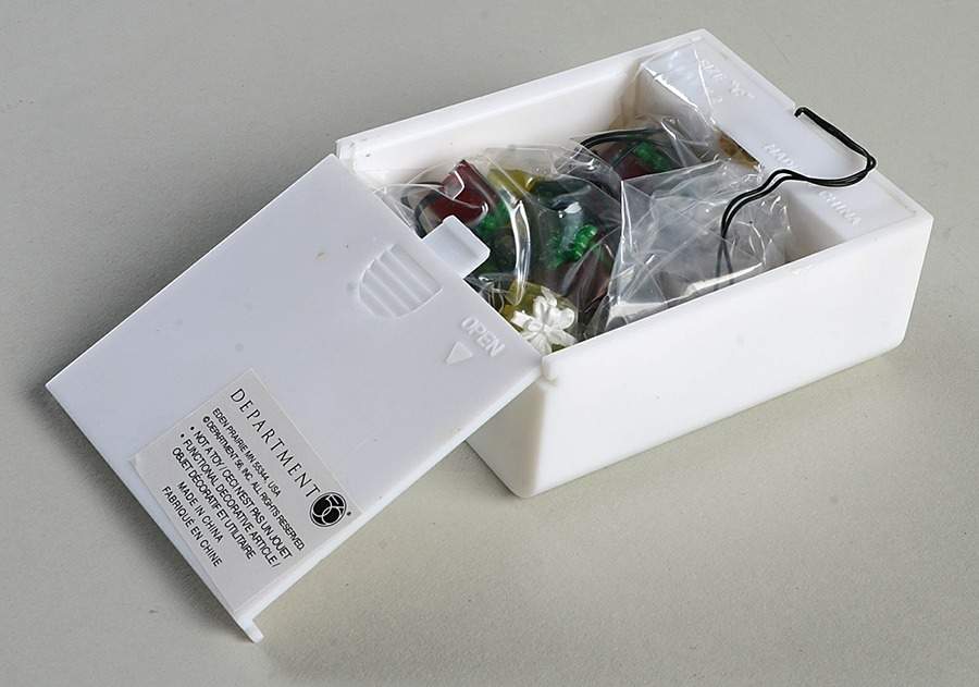 General Village Electrical String Of 12 Christmas Presents Lights - Boxed by Department 56-1