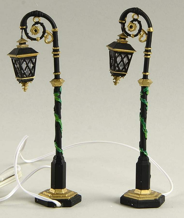General Village Electrical Ornate Street Lamps - Boxed by Department 56-1