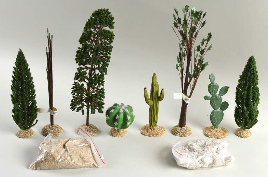 General Village Tree Accessories Canyon View Landscape - Set Of 10 - No Box by Department 56-1