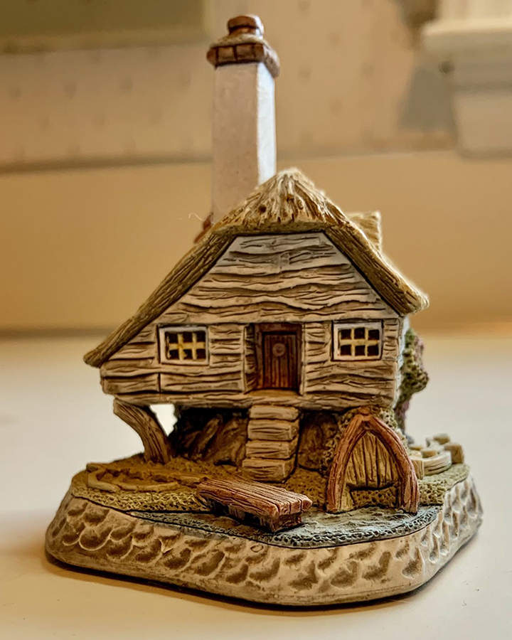 Traditional Crafts Mr. Kelmen's Cottage - Boxed by David Winter-1