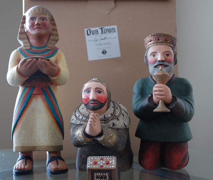 Our Town Nativity Set King 2 - No Box by Department 56-1