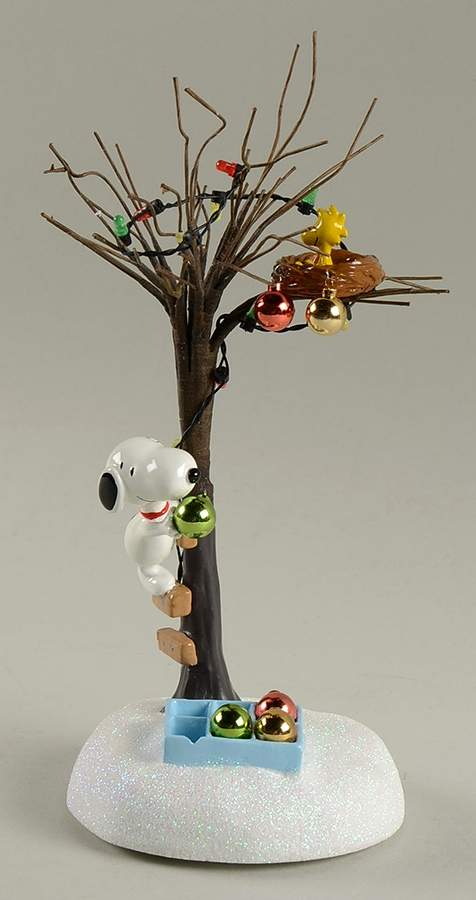 Peanuts Christmas Village Sharing The Christmas Spirit - Boxed by Department 56-1