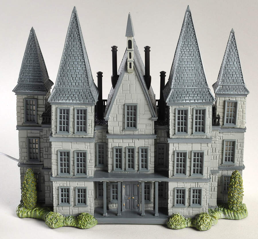 Harry Potter Malfoy Manor - Boxed by Department 56-1